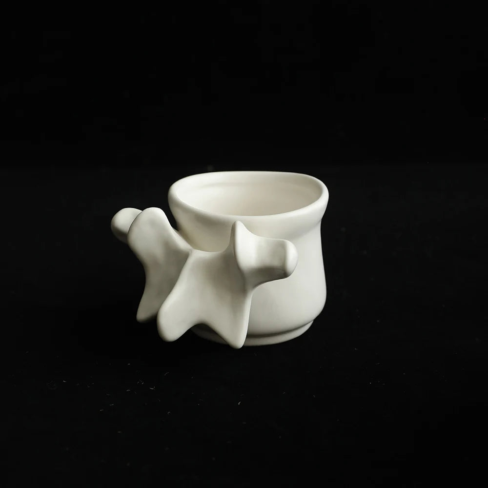 Simple Spine Coffee Cup Skeleton Ceramic Mug Desktop Decorative Pen Holder Ornaments Cute Coffee Cups Creative Gift for Friends